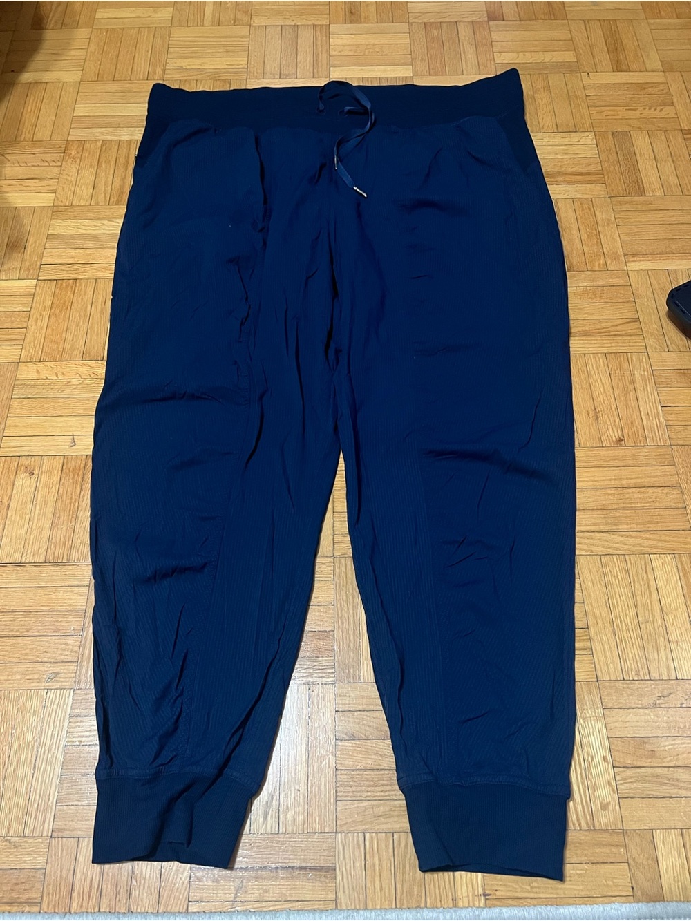 Lululemon dance studio jogger